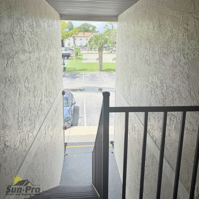 Building Photo - 417 Banana Cay Dr