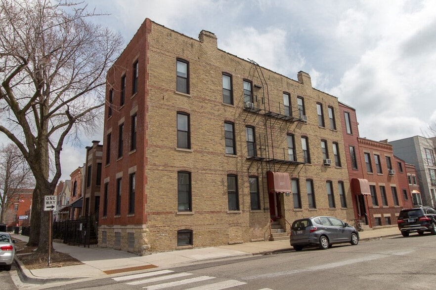 Building Photo - 2311 W Ohio St