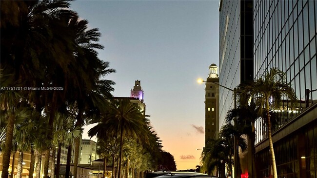 Building Photo - 3670 SW 10th St