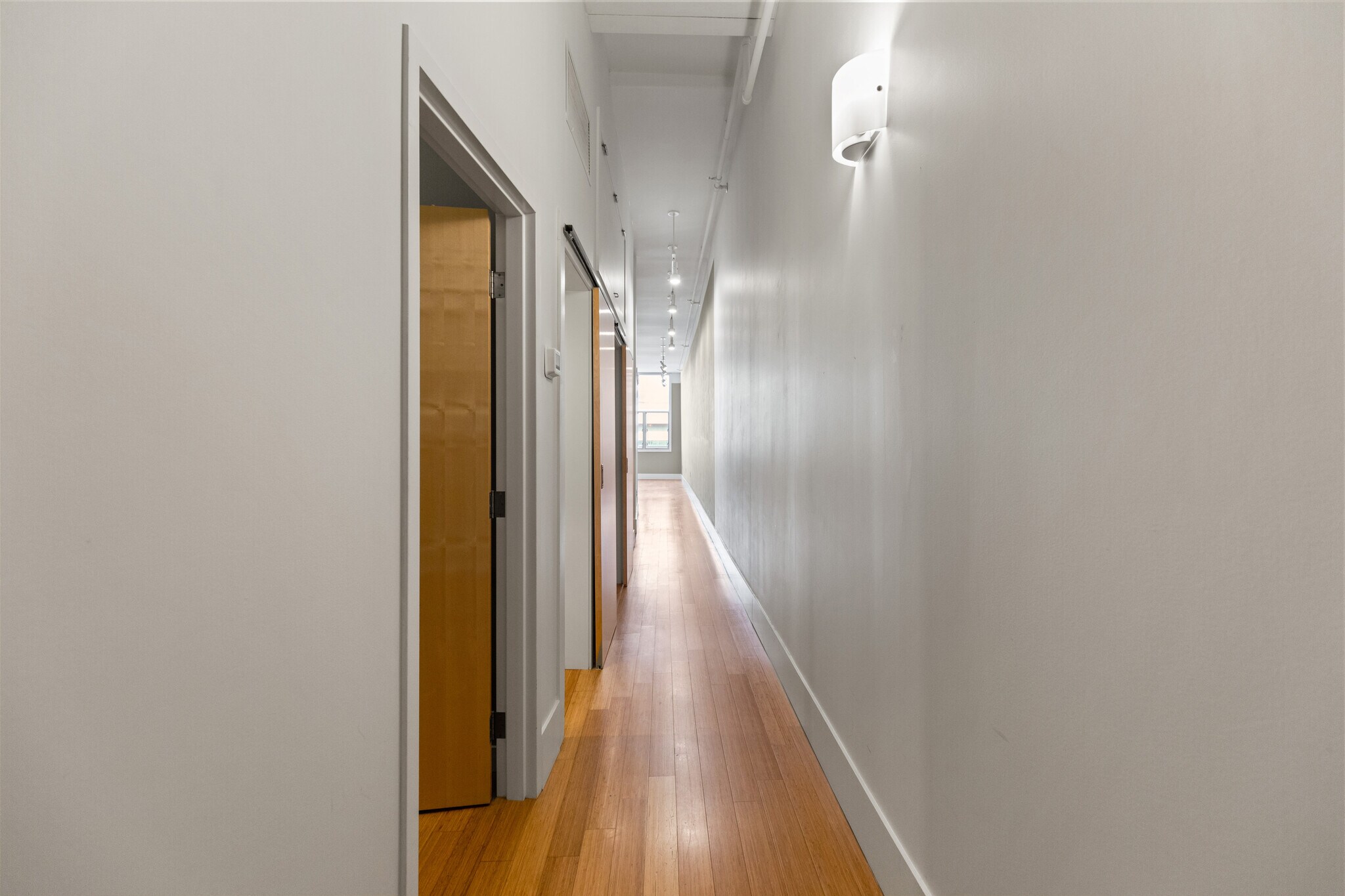 Entrance Hallway - 15 Brown St