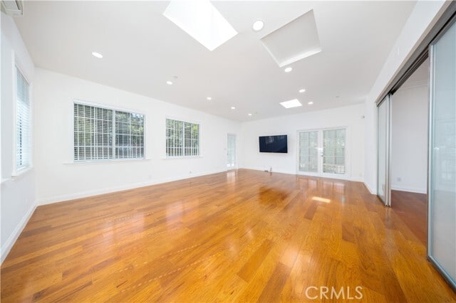 Building Photo - 68 E Longden Ave