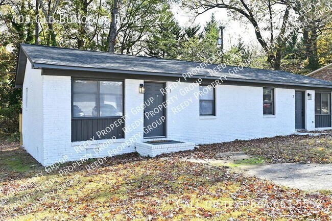 Building Photo - 405 Old Buncombe Rd