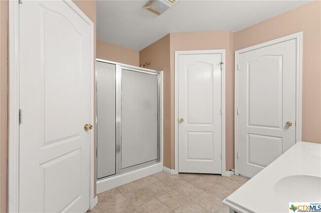 Building Photo - 1623 Anna Lee Dr