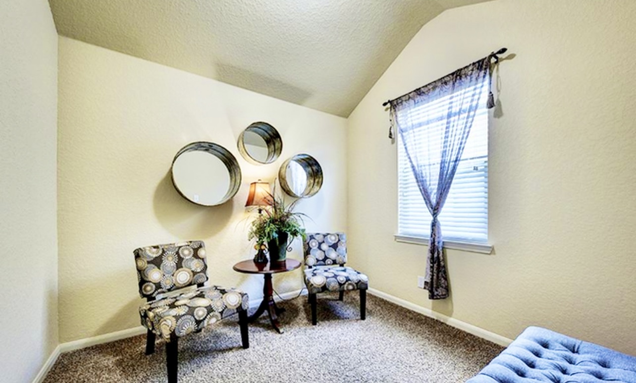 Mudroom (more space) - 838 Madison Ave