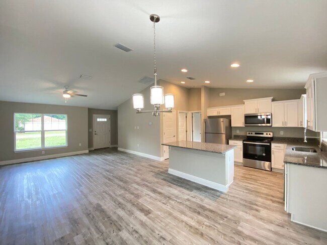 Building Photo - 2 Juniper Way Ln