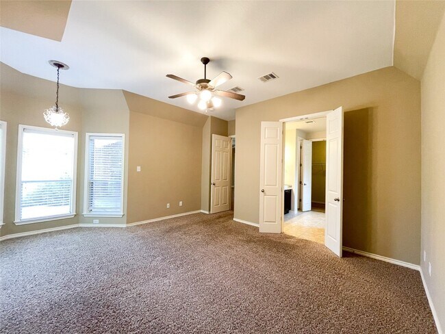 Building Photo - 2605 Tumbling River Dr