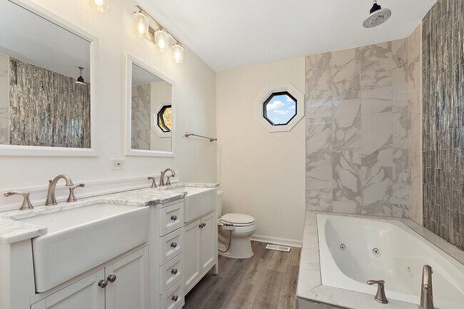 Building Photo - 17709 Peacock Ln