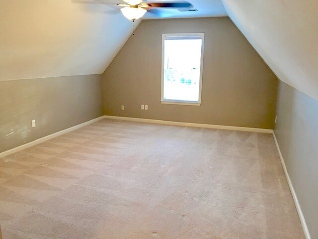 Building Photo - Fantastic Home In A Great Location! Spacio...