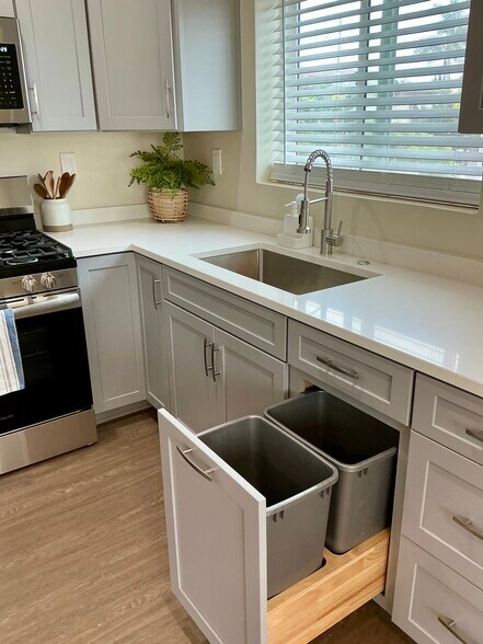 Amenity3 - 5527 Bolivar St