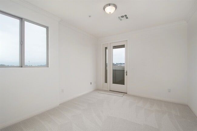 Building Photo - 3857 Pell Pl