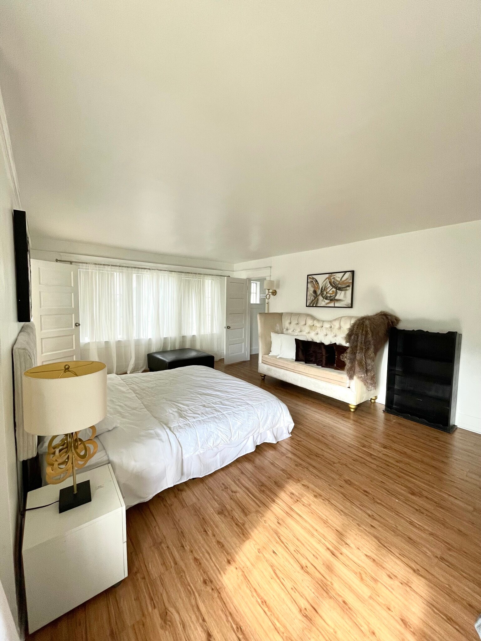 Building Photo - 1624 S Gramercy Pl