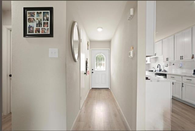 Building Photo - 605 Neptune Dr