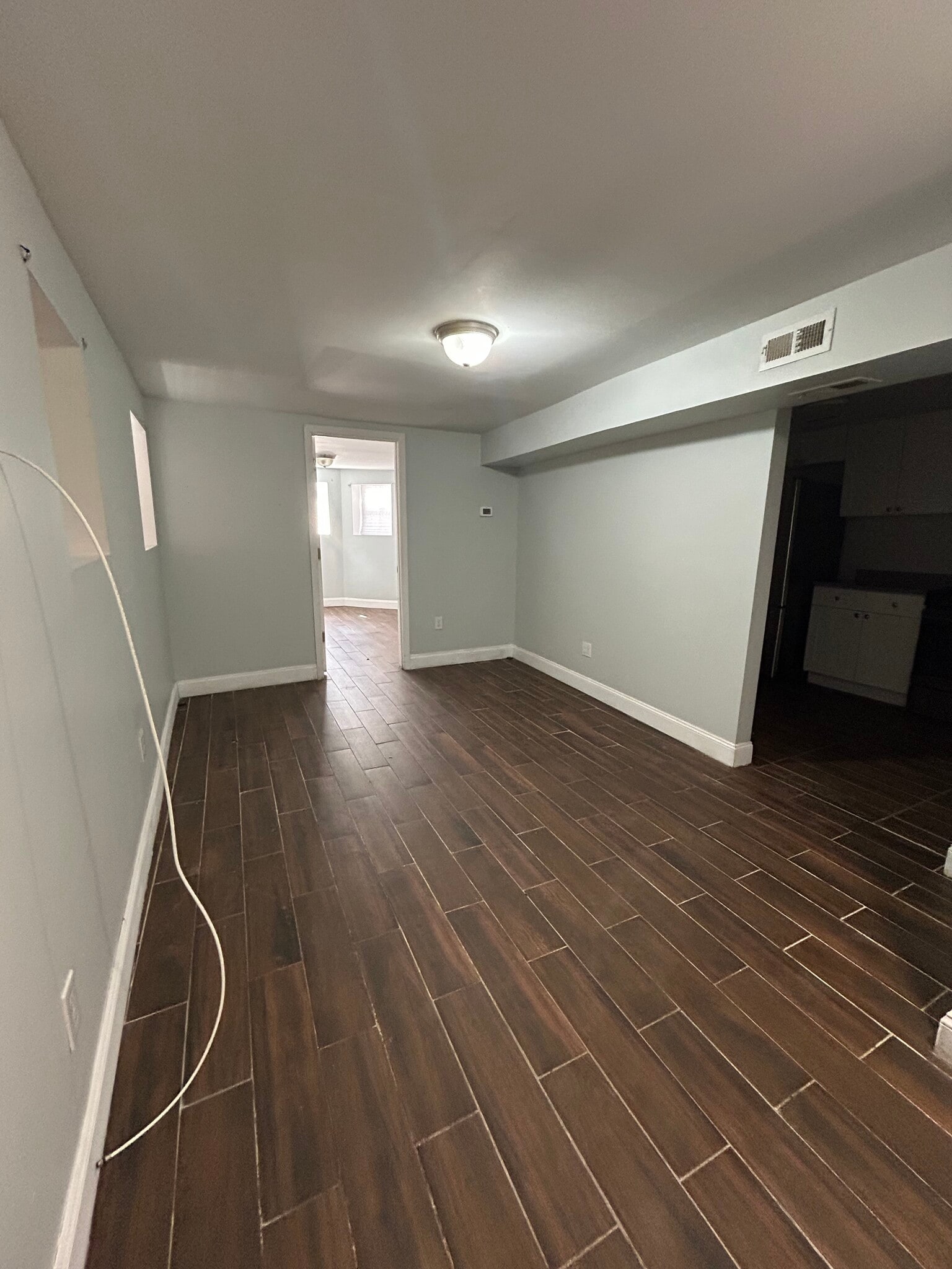 Building Photo - 1529 S Homan Ave