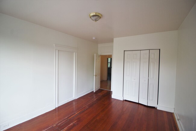 Building Photo - 2025/2026 JHU Off-Campus Awesome 6bd/3ba s...