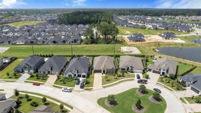Building Photo - 24815 Pavonia Lake Ln