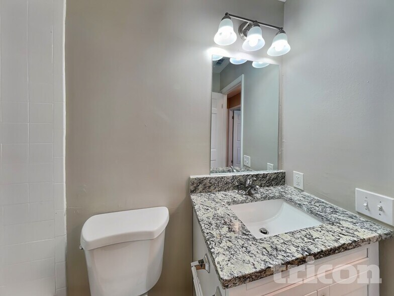 Building Photo - 1439 Leafwood Ct