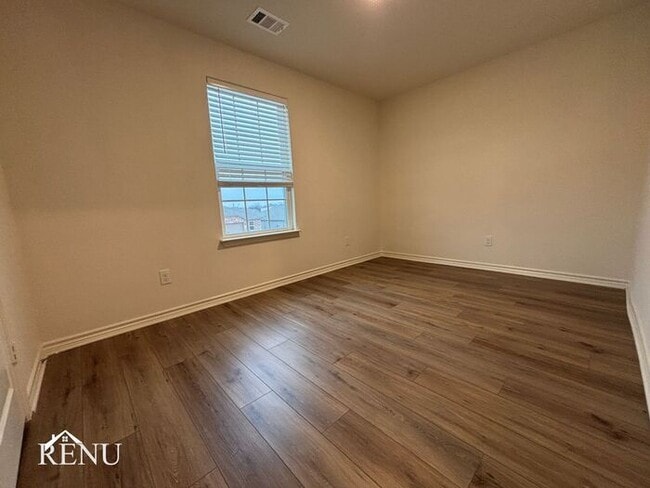 Building Photo - Coming Soon!