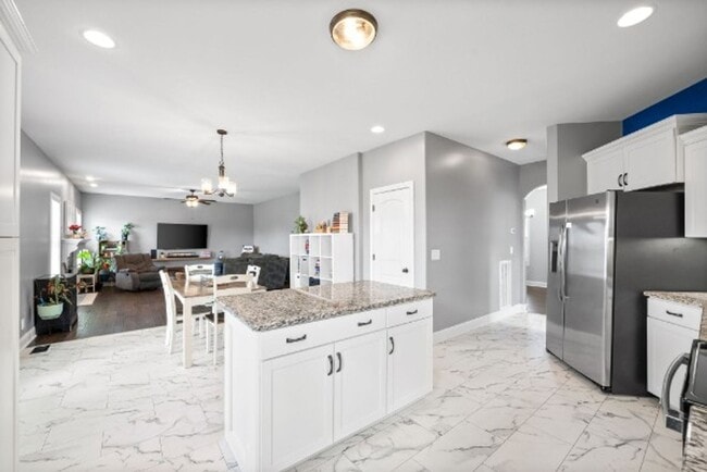 Building Photo - Stunning Home in Wellington Fields Ready f...