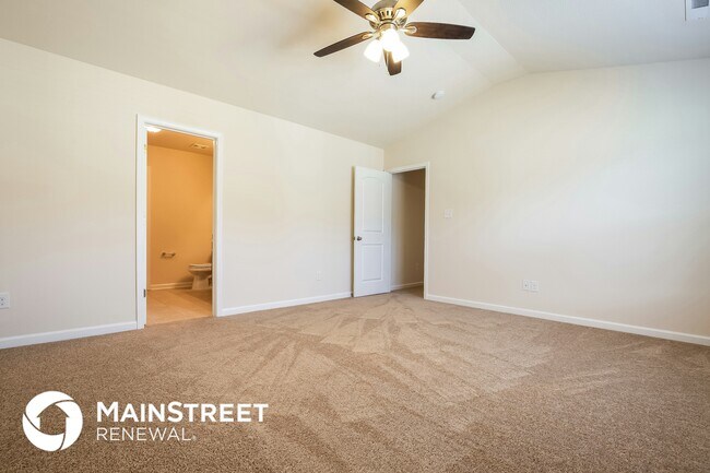 Building Photo - 3213 Dizzy Dean Dr