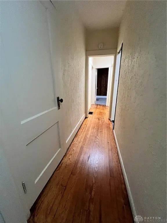 Building Photo - 3234 Oakridge Dr