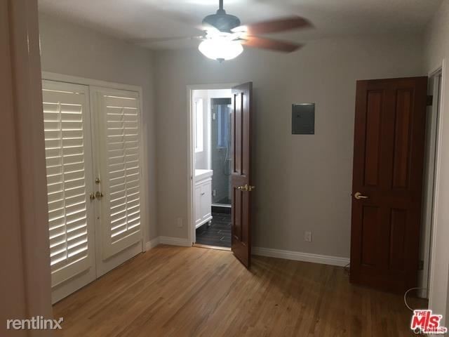 Building Photo - 2040 Fox Hills Dr