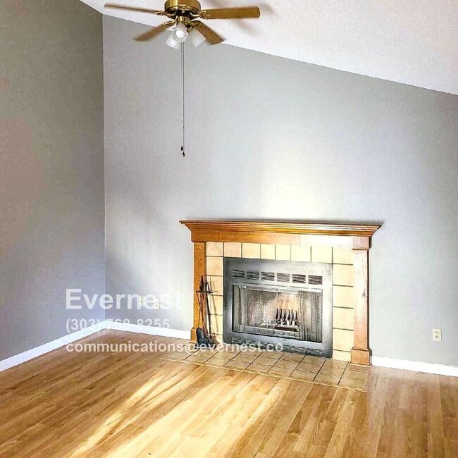 Building Photo - 3904 S Espana St