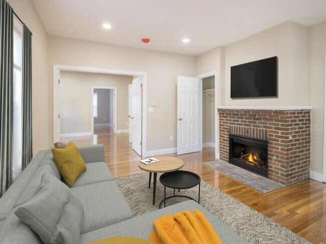 Building Photo - 2556 Massachusetts Ave