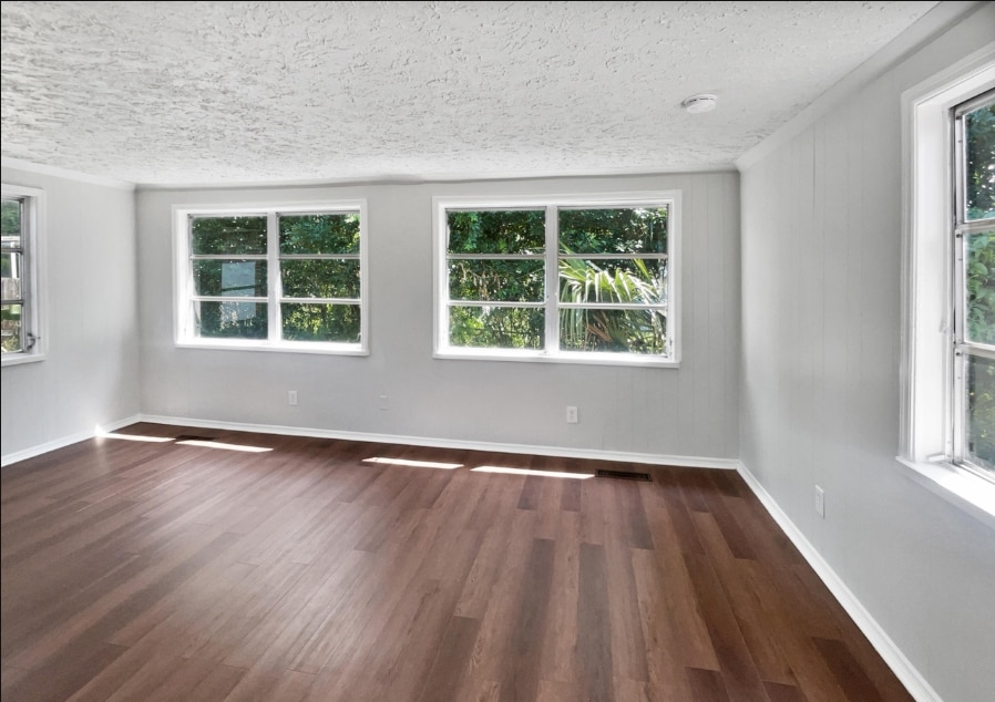 Building Photo - 8308 Manavista St