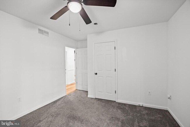 Building Photo - 109 6th Ave