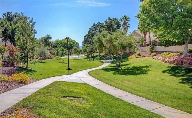 Building Photo - 2001 Quartz Cliff St