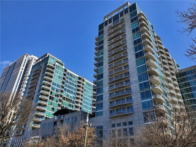 Building Photo - 943 Peachtree St NE