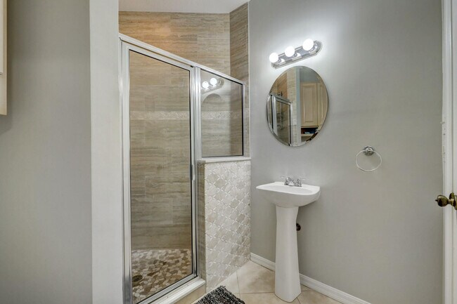 Building Photo - 9821 Perfect Dr