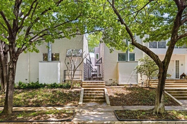 Primary Photo - 4134 Travis St