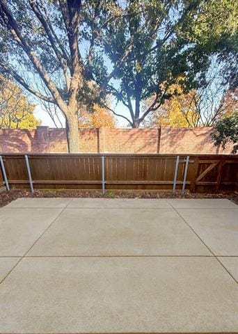 Building Photo - 4148 Woodland Tr