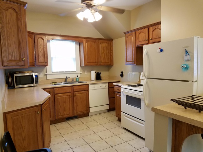 Fully remodeled Kitchen - 103 W 12th St