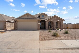 Building Photo - 2512 Blazing Saddle Blvd
