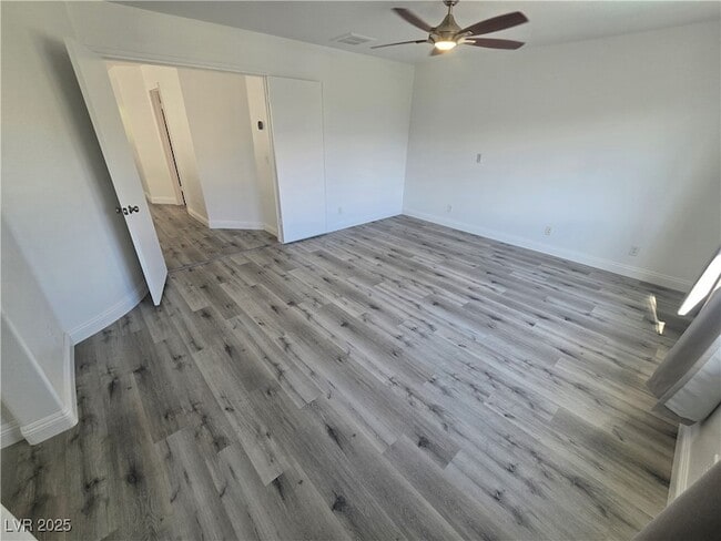 Building Photo - 9893 Canyon Peak Dr