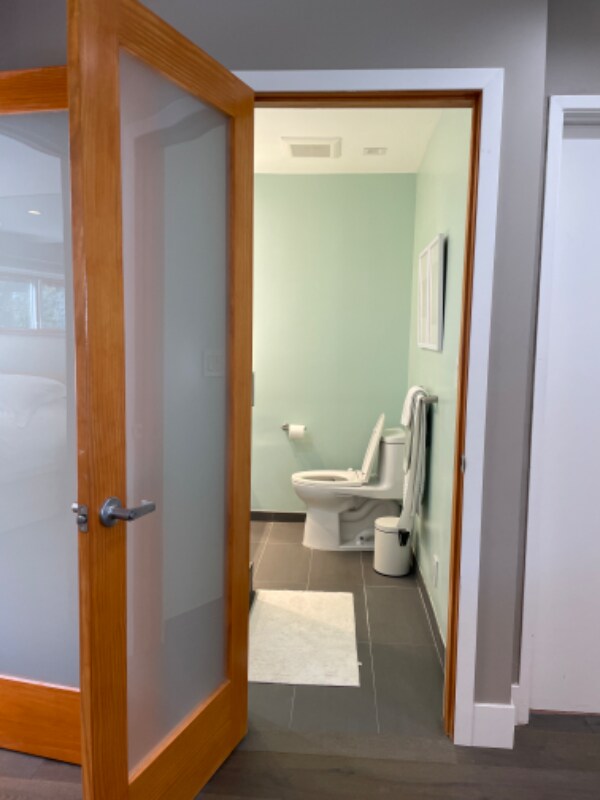 Building Photo - 201 Vía La Paz