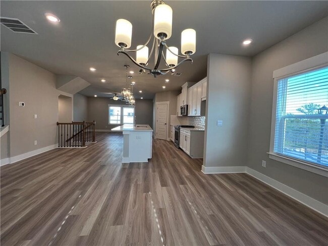 Building Photo - 1061 Knoxboro Ln