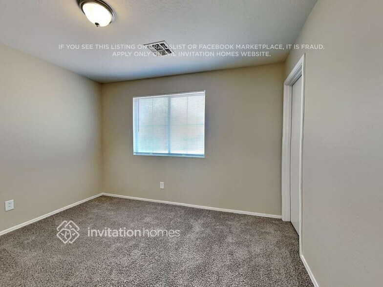 Building Photo - 1331 S 219th Ln