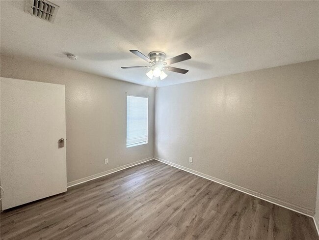 Building Photo - 1400 Gandy Blvd N