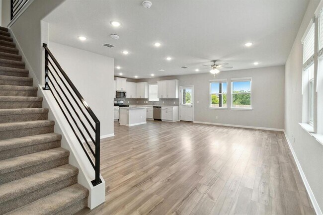 Building Photo - 6158 Marsh Ln