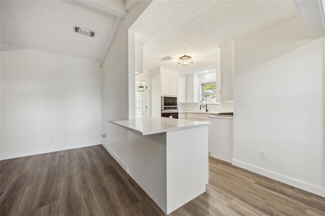 Building Photo - 12418 A Bar Dr