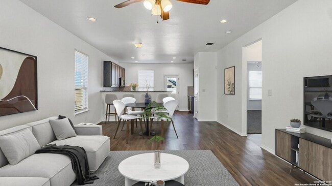 Building Photo - 2814 High Castle