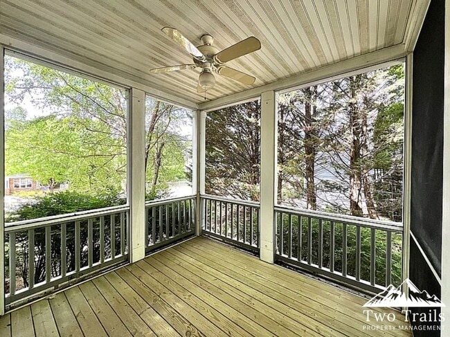 Building Photo - GORGEOUS 4 BED/2.5 BATH IN BILTMORE PARK