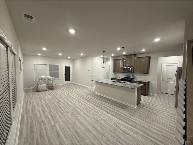 Building Photo - 2044 Avalon Rdg