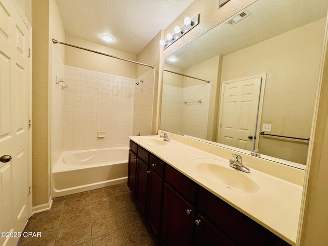 Building Photo - 1205 Baldwin Rowe Cir