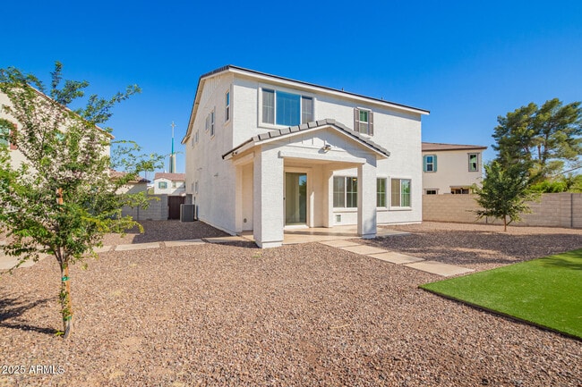 Building Photo - 6556 N 15th Dr