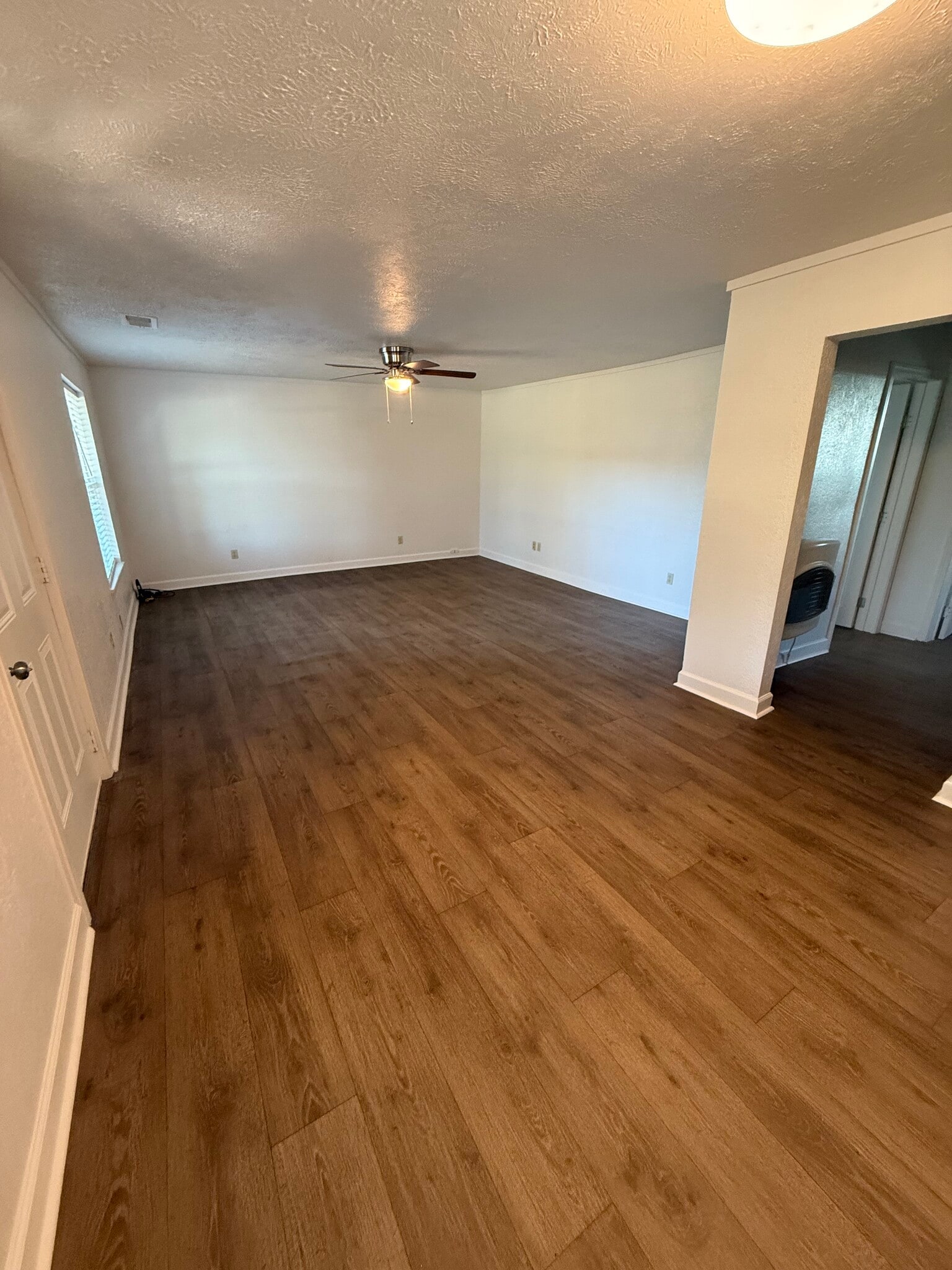 Living room - 757 Martin Rd
