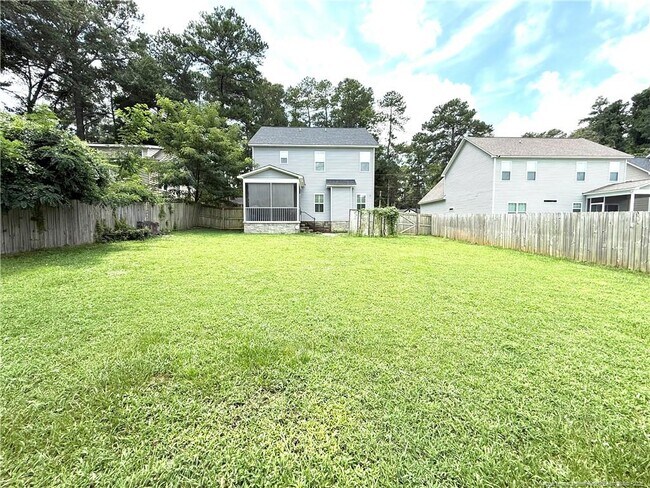 Building Photo - 736 Kooler Cir